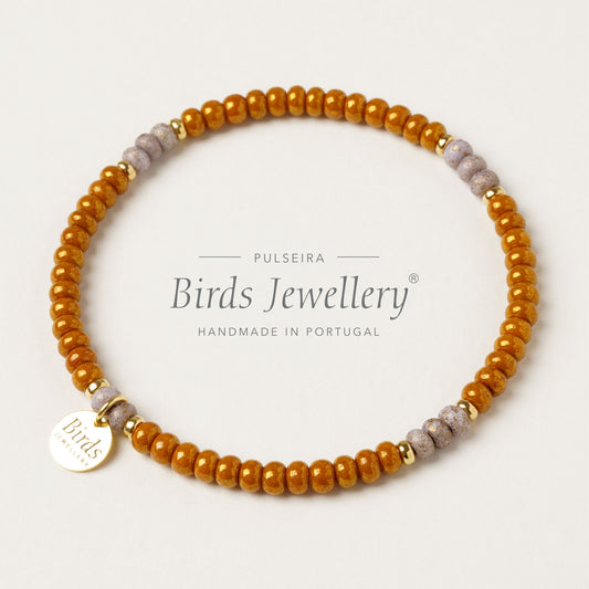 Pulseira Caramelo & Areia Birds Jewellery em contas de cristal boémio e prata 925 dourada, feita à mão em Portugal.